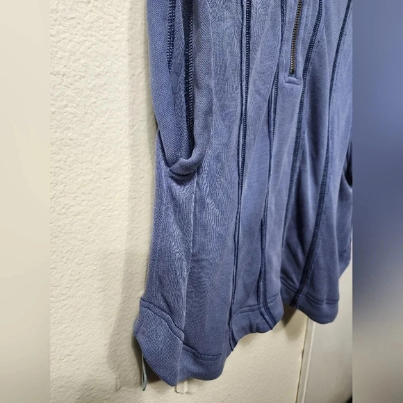 Free People Movement Half Zip Blue Vest - Size Medium Oversized - Picture 5 of 8